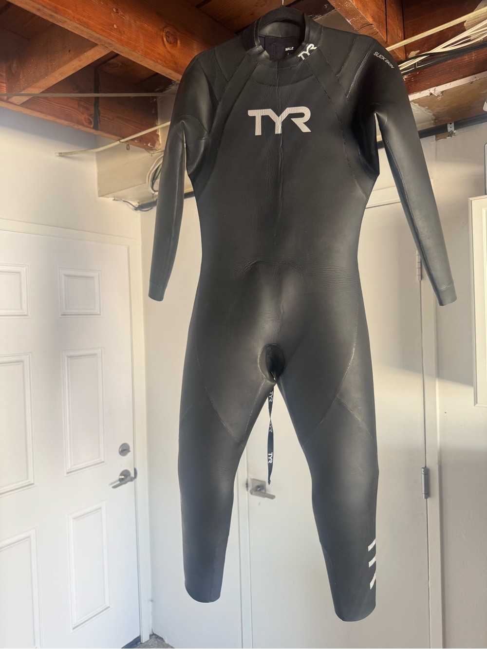 mens TYR triathlon wetsuit size large